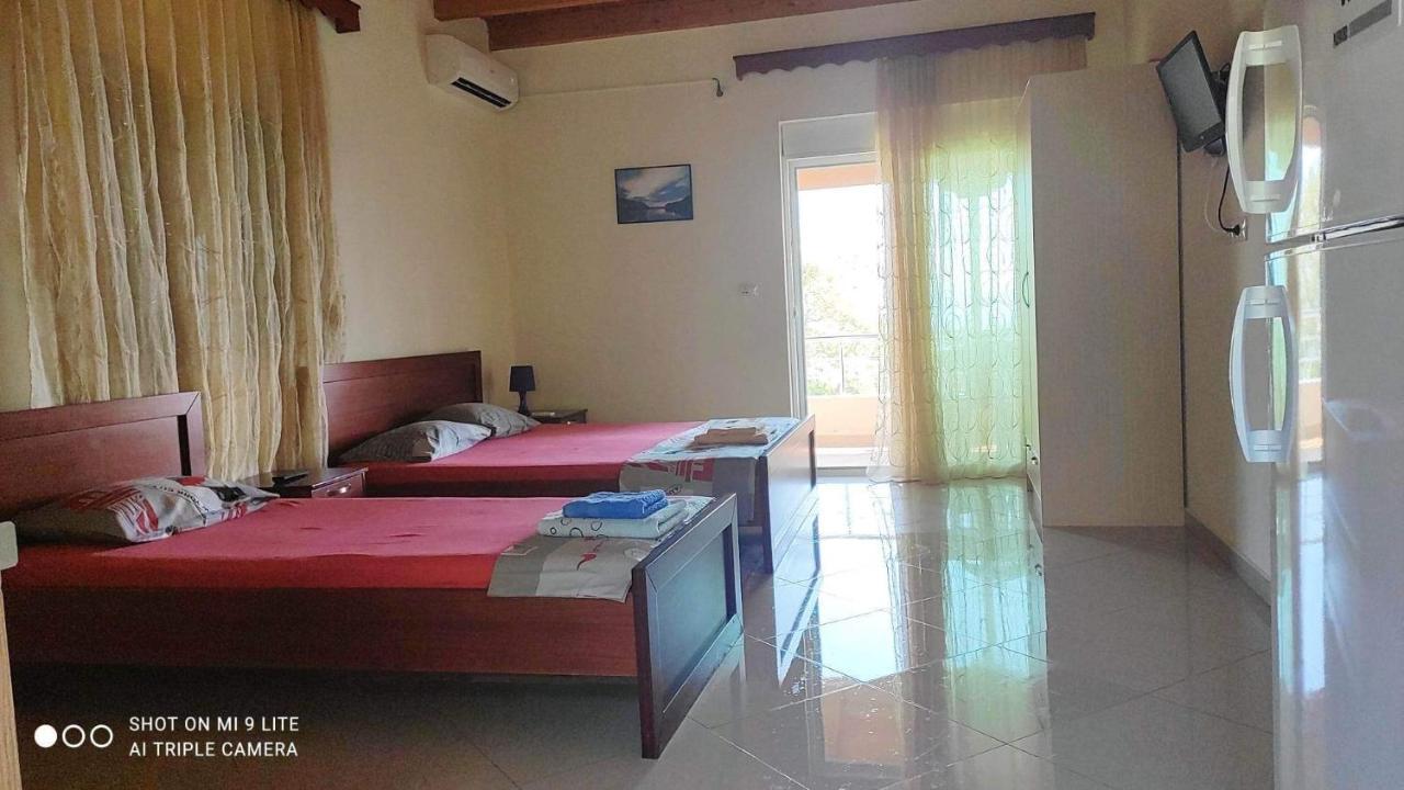 Vasil Rooms Lukovë Esterno foto
